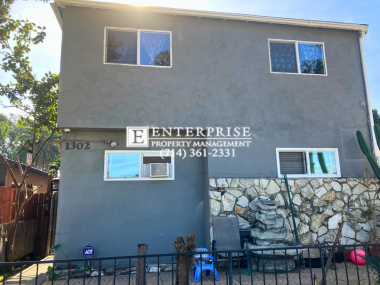 1302 W 20th Street, Unit 2