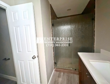 tunstall-street-garden-grove-family-house-bath