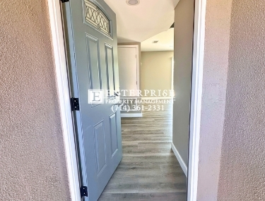tunstall-street-garden-grove-family-house-door