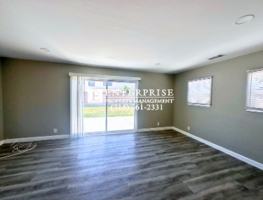 tunstall-street-garden-grove-family-house-kitchen-living